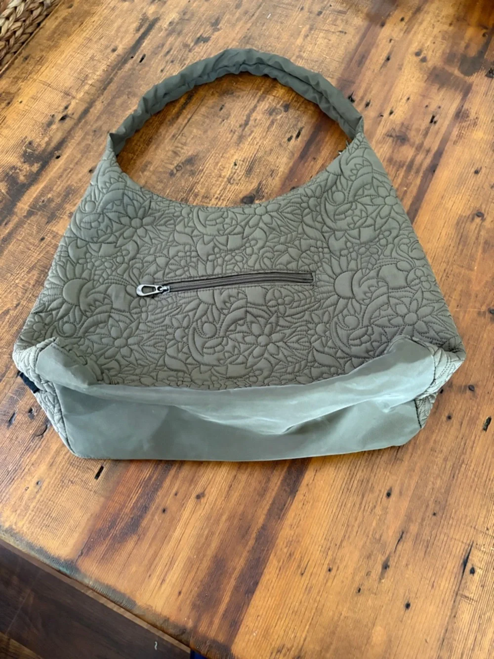 Sakroots Atlas Hobo Shoulder Bag Olive Quilted Travel Full Zip